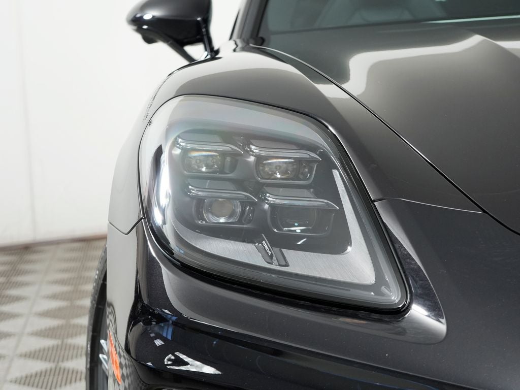 2026 Porsche Panamera 4