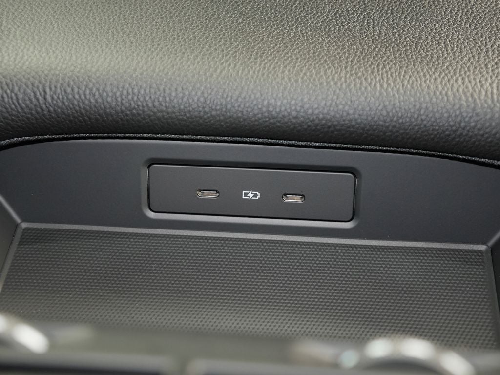 2026 Porsche Panamera 4