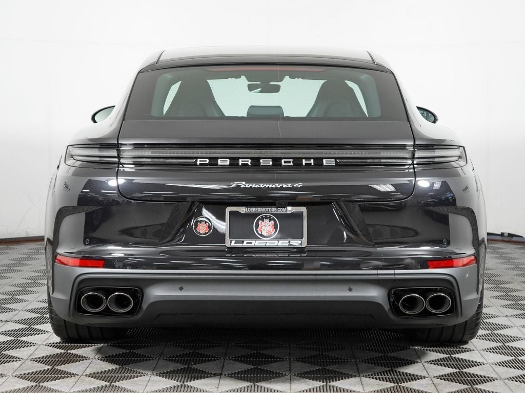 2026 Porsche Panamera 4