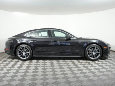 2026 Porsche Panamera 4