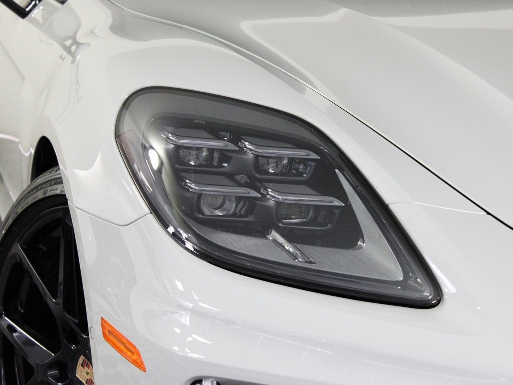 2025 Porsche Panamera 4