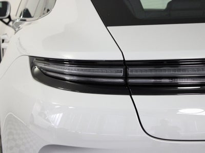 2025 Porsche Panamera 4