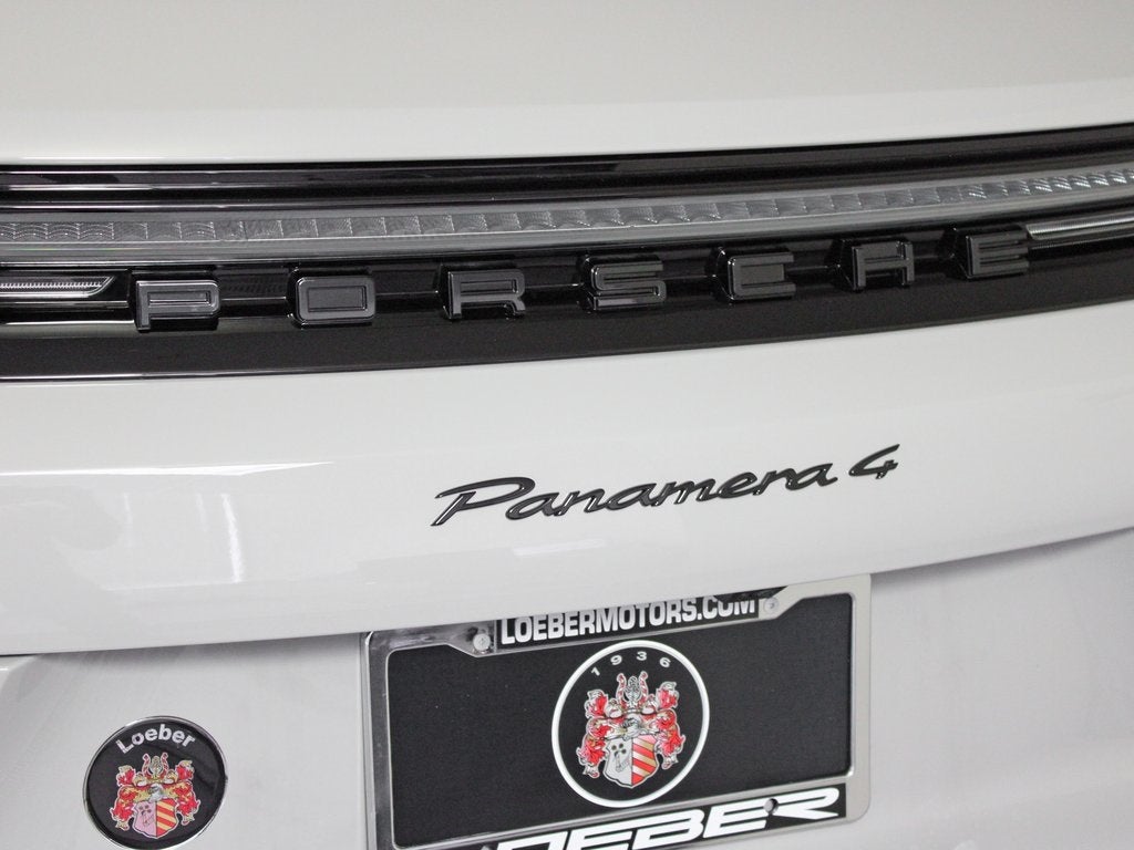 2025 Porsche Panamera 4