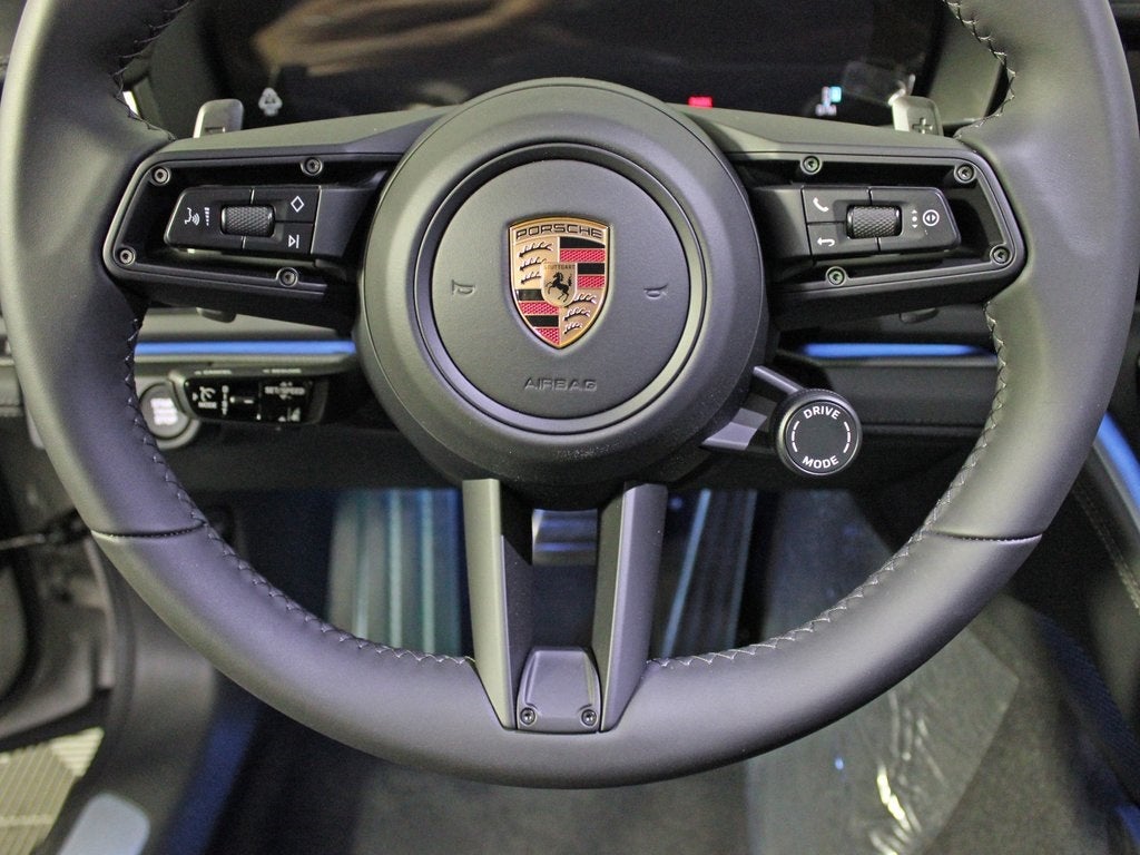 2025 Porsche Panamera 4