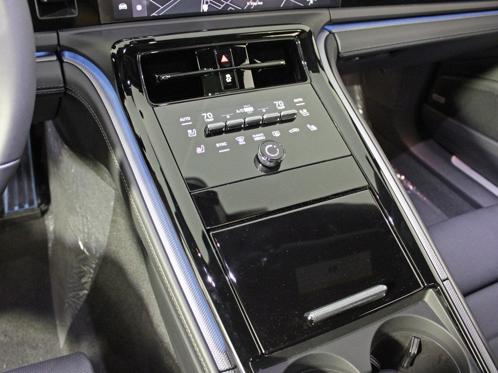 2025 Porsche Panamera 4