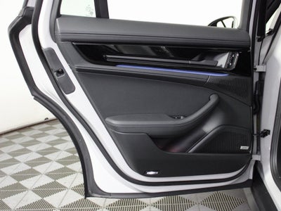 2025 Porsche Panamera 4