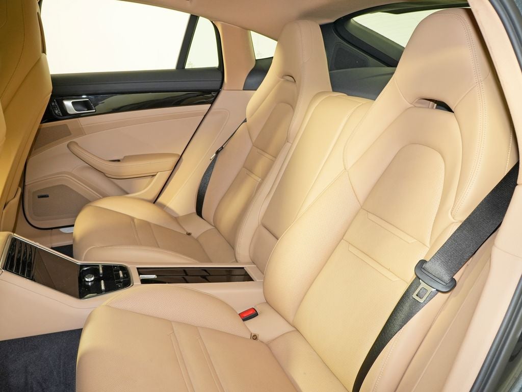 2020 Porsche Panamera 4S