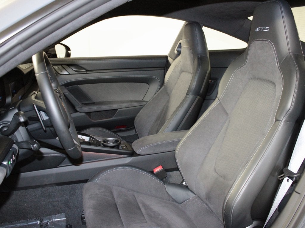 2025 Porsche 911 Carrera GTS