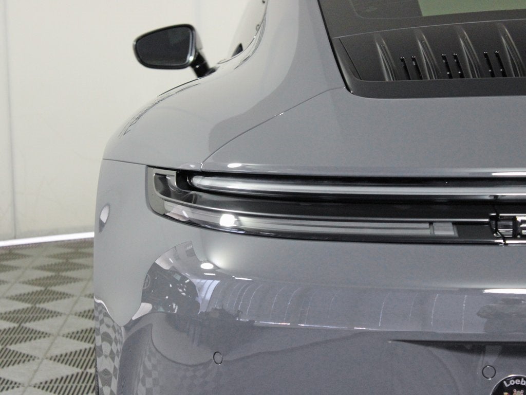 2025 Porsche 911 Carrera 4 GTS