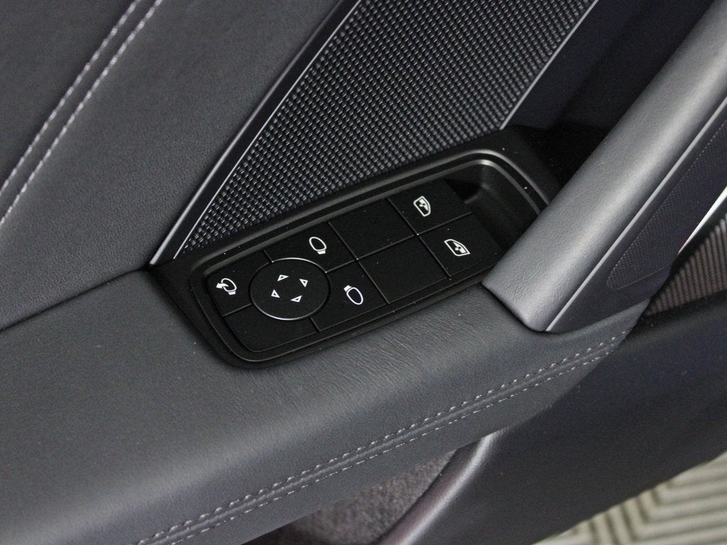 2025 Porsche 911 Carrera 4 GTS