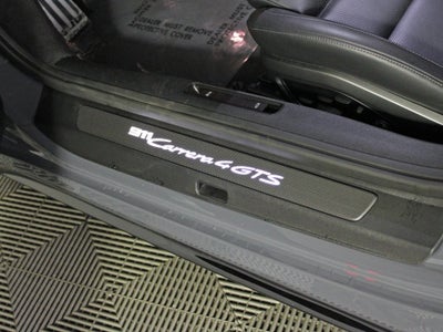 2025 Porsche 911 Carrera 4 GTS