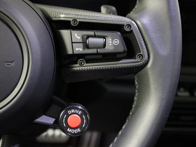 2025 Porsche 911 Carrera 4 GTS