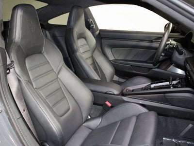 2025 Porsche 911 Carrera 4 GTS