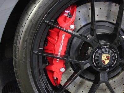 2025 Porsche 911 Carrera 4 GTS