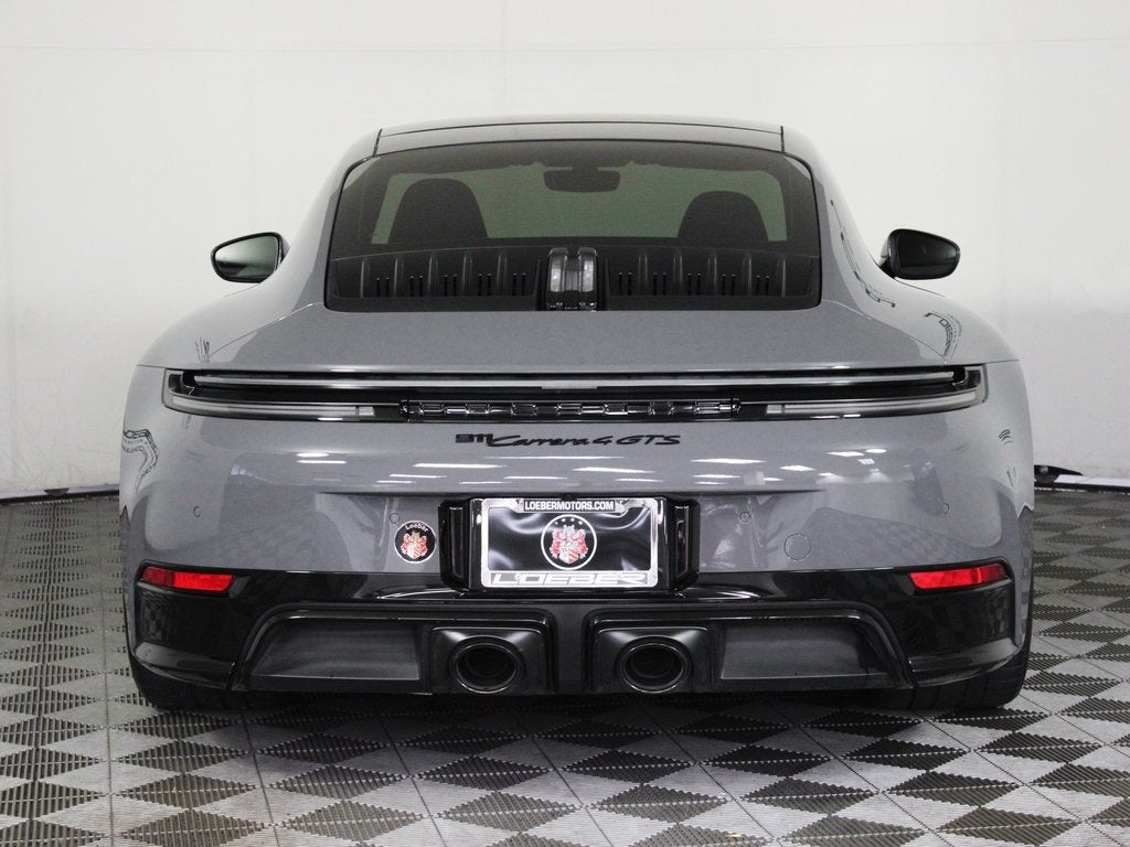 2025 Porsche 911 Carrera 4 GTS