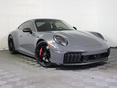 2025 Porsche 911 Carrera 4 GTS