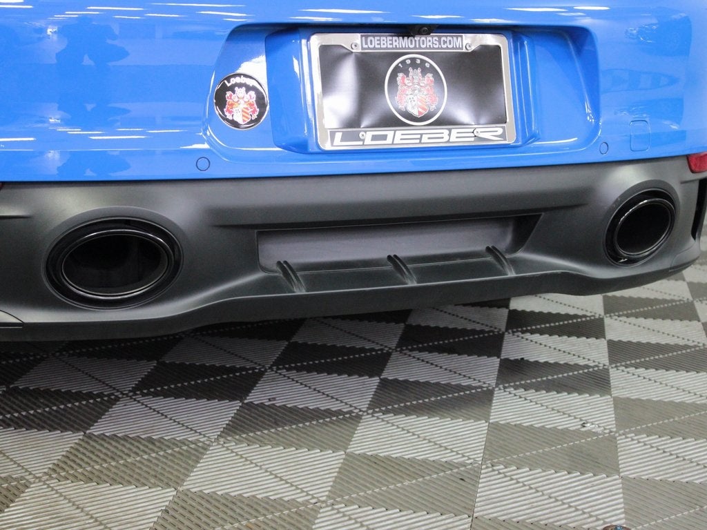 2024 Porsche 911 Carrera 4 GTS