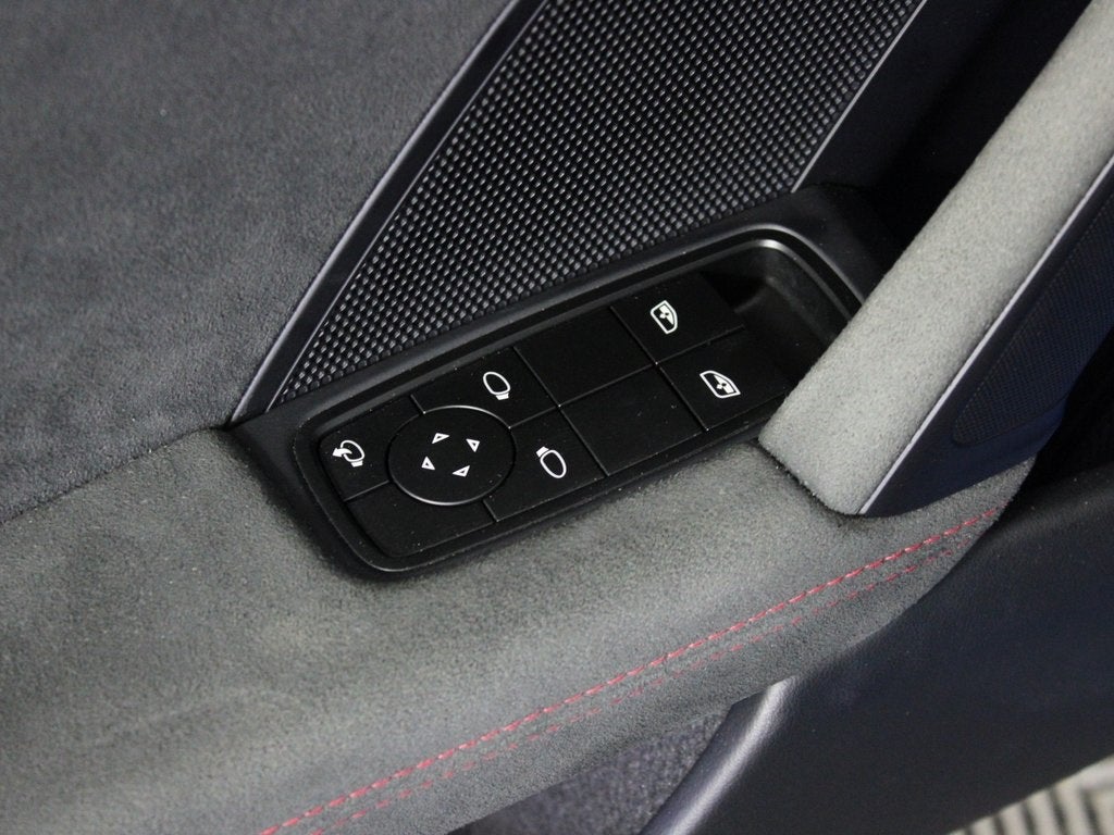 2024 Porsche 911 Carrera 4 GTS