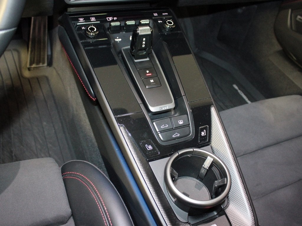 2024 Porsche 911 Carrera 4 GTS