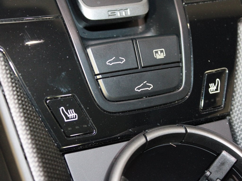 2024 Porsche 911 Carrera 4 GTS