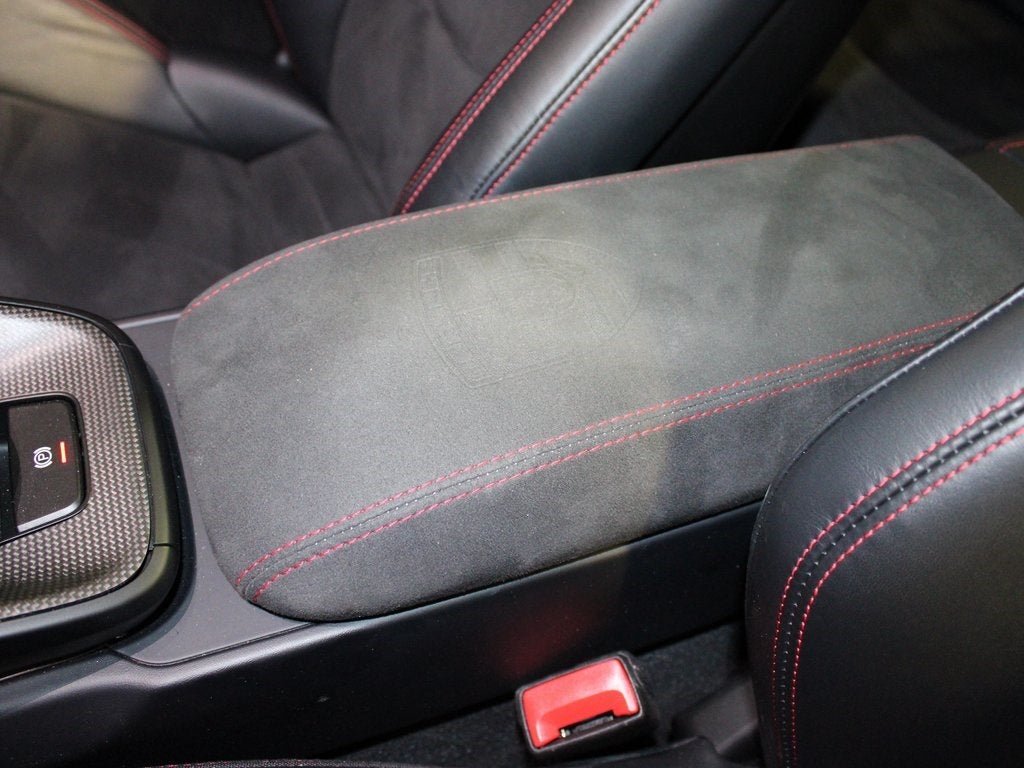 2024 Porsche 911 Carrera 4 GTS