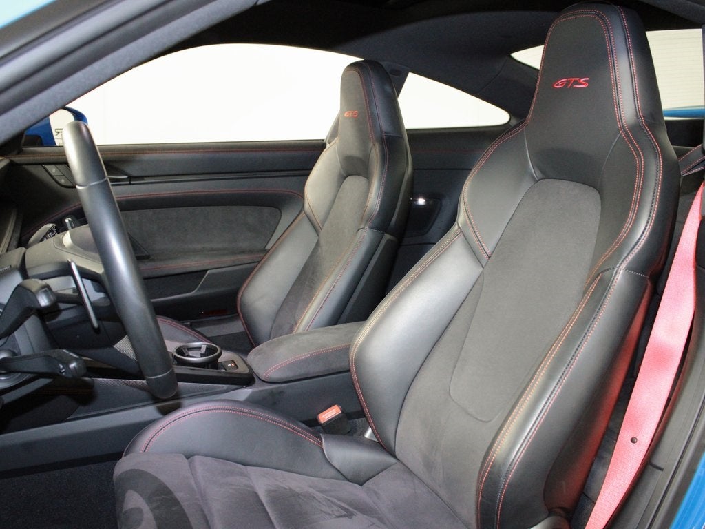 2024 Porsche 911 Carrera 4 GTS