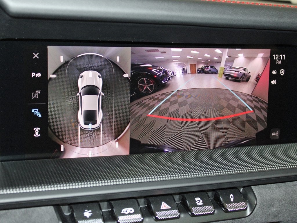 2025 Porsche 911 Carrera 4 GTS