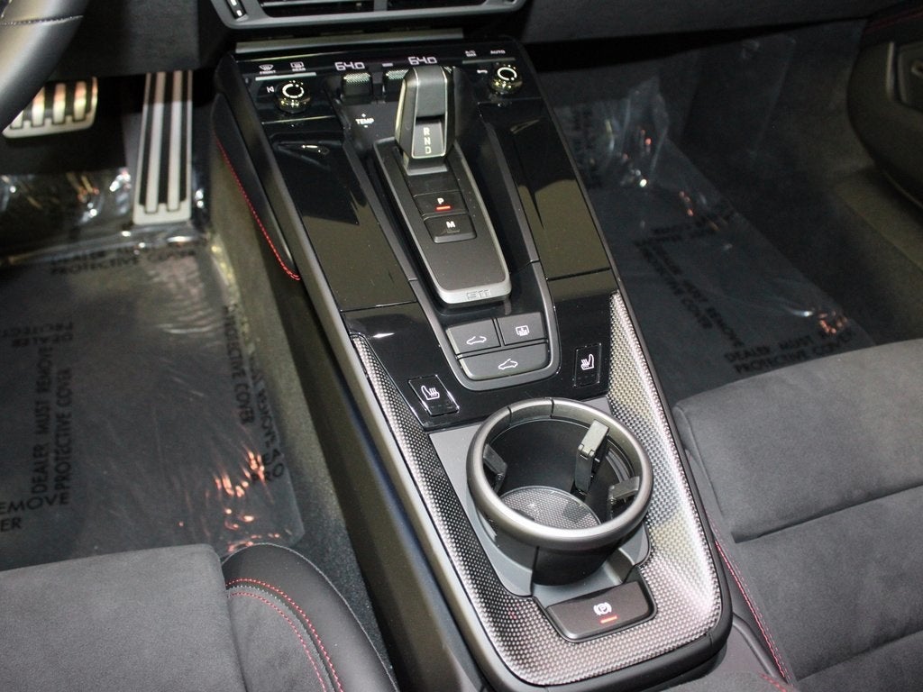 2025 Porsche 911 Carrera 4 GTS