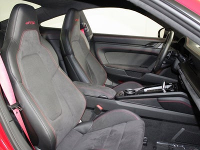 2025 Porsche 911 Carrera 4 GTS