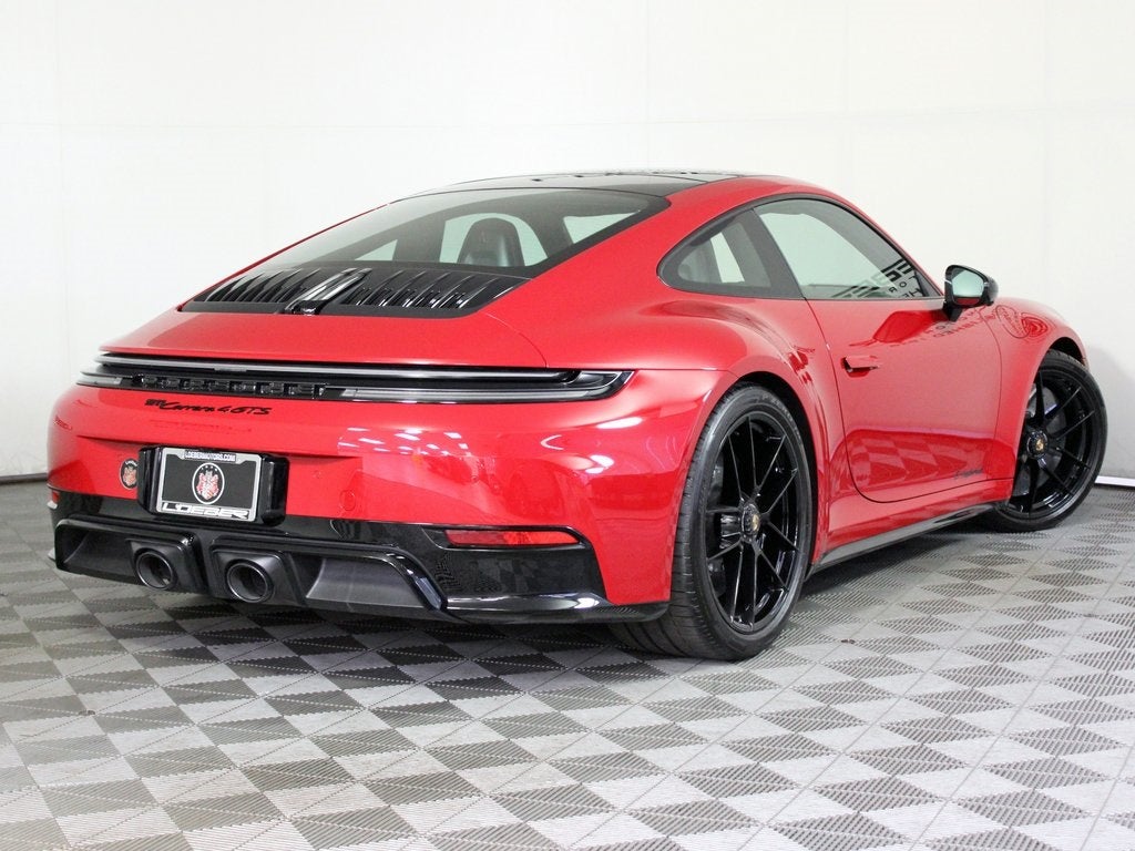 2025 Porsche 911 Carrera 4 GTS