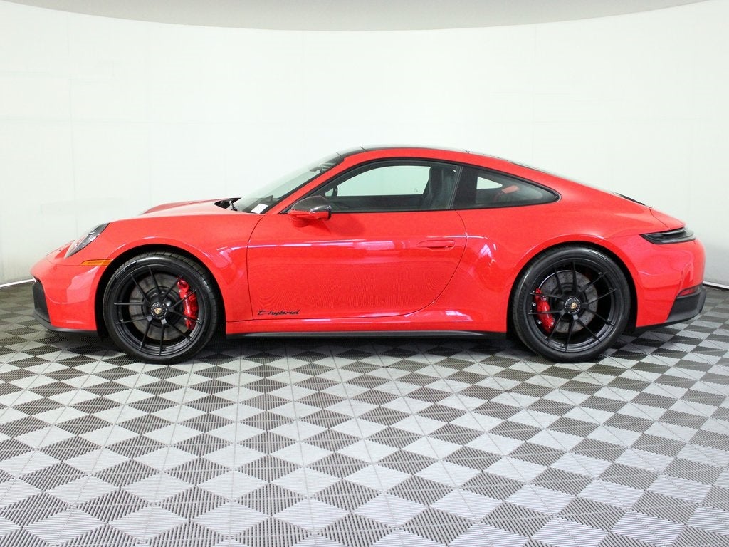 2025 Porsche 911 Carrera GTS