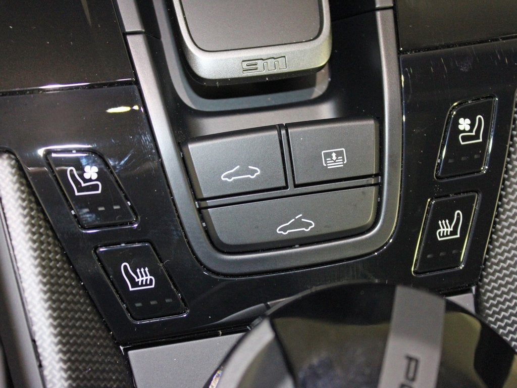 2025 Porsche 911 Carrera GTS