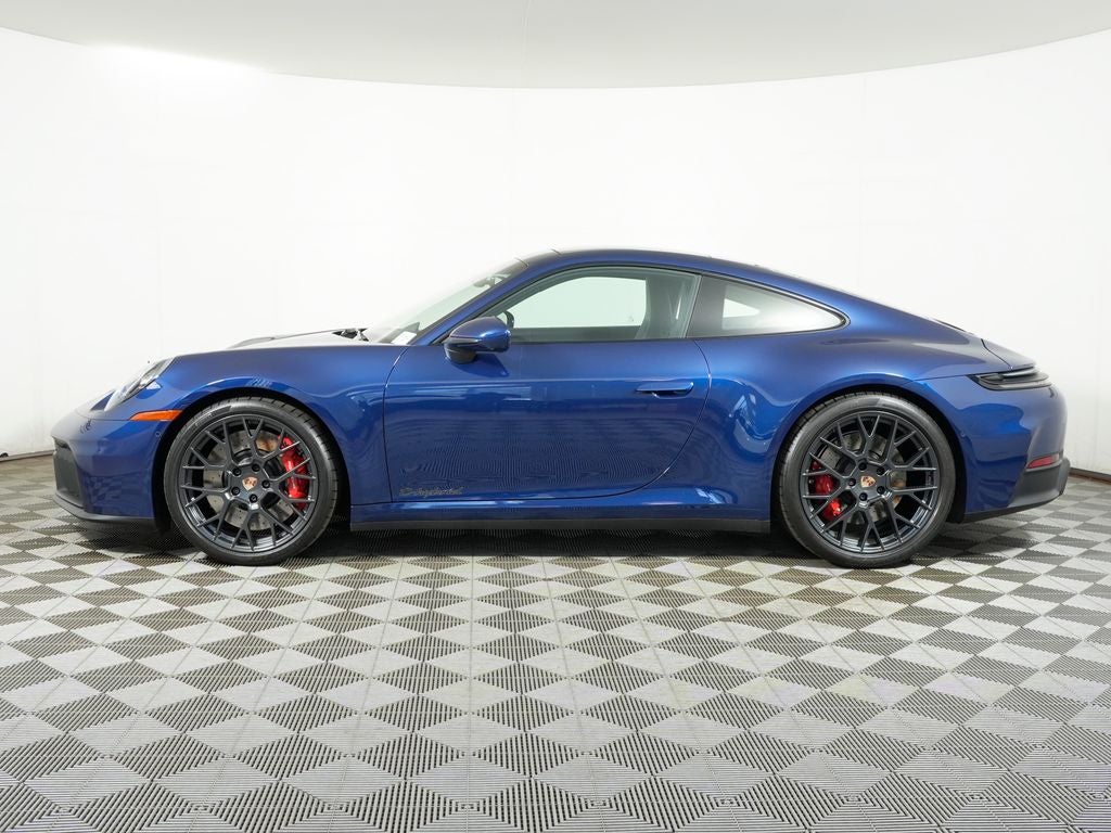 2026 Porsche 911 Carrera 4 GTS