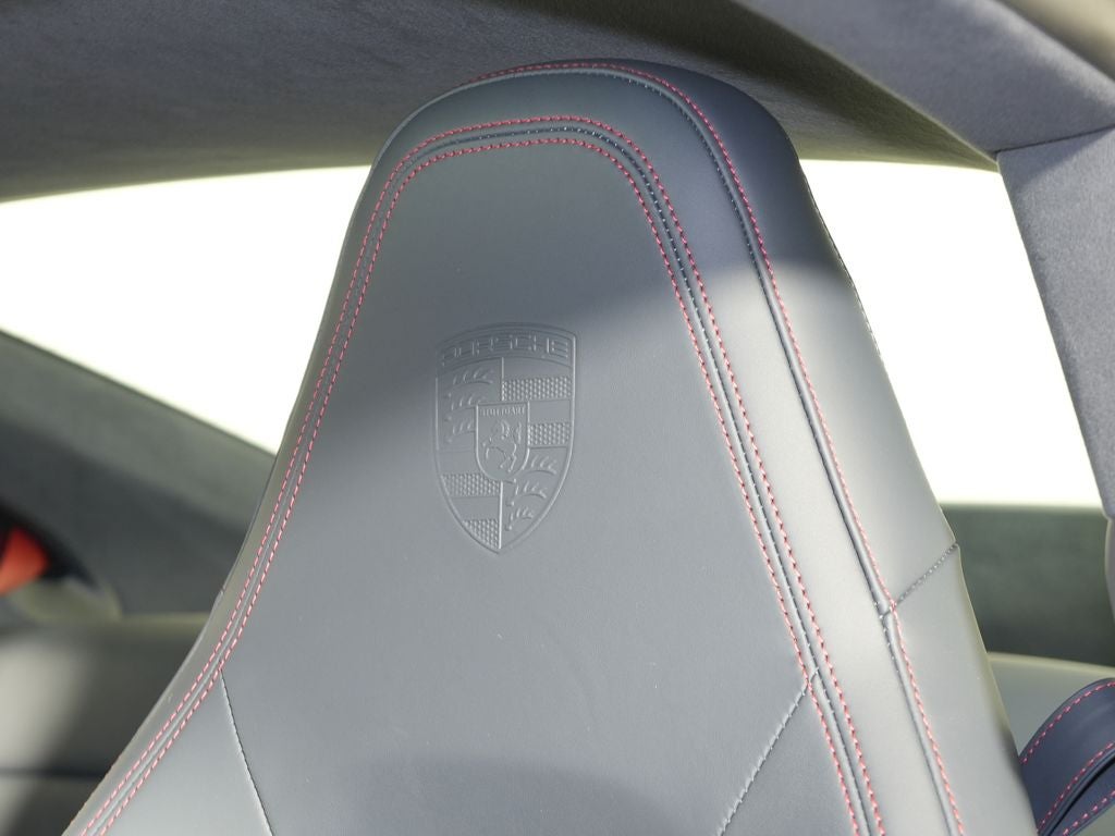 2026 Porsche 911 Carrera 4 GTS