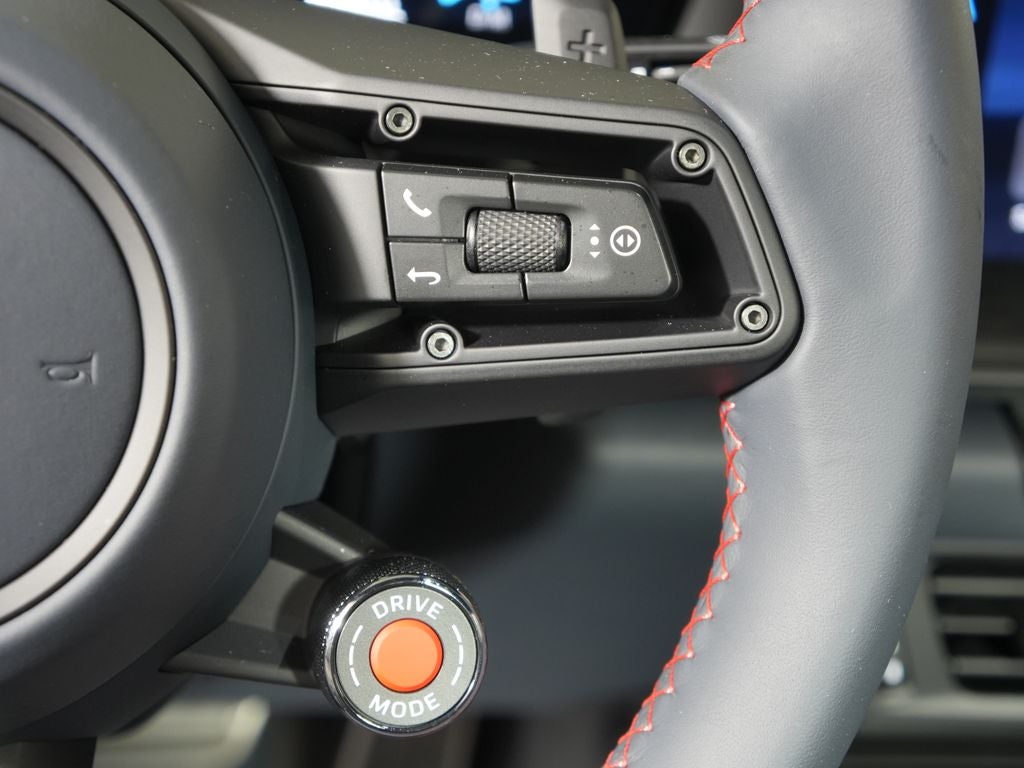 2026 Porsche 911 Carrera 4 GTS