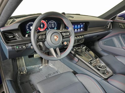 2026 Porsche 911 Carrera 4 GTS