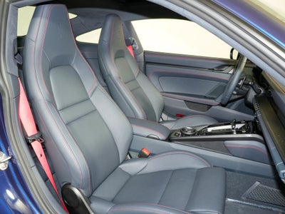 2026 Porsche 911 Carrera 4 GTS
