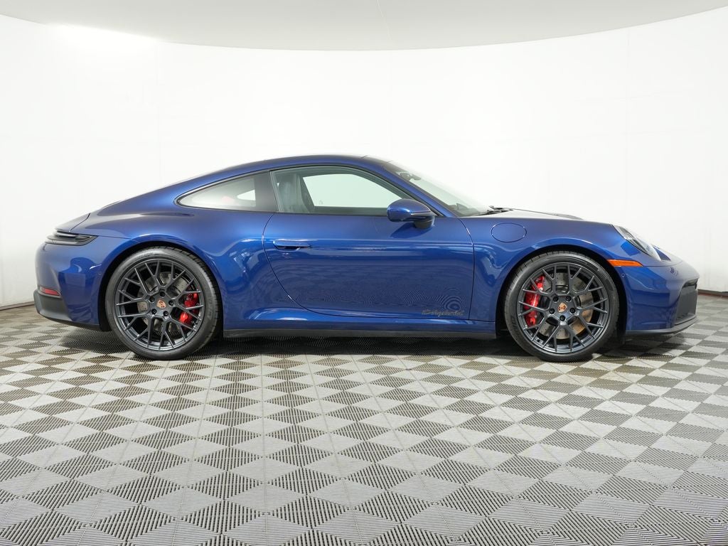 2026 Porsche 911 Carrera 4 GTS
