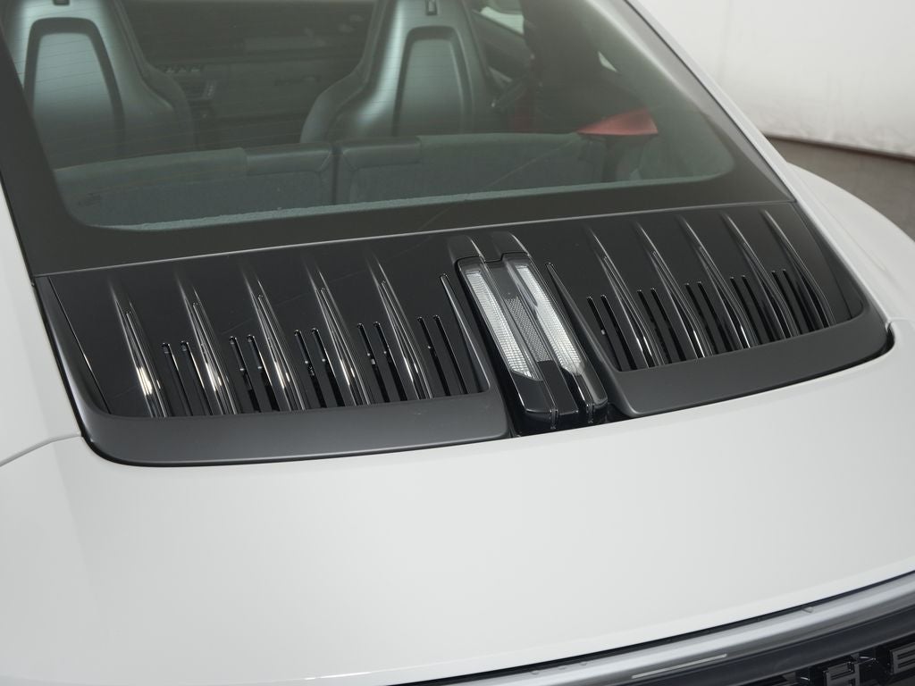 2026 Porsche 911 Carrera 4 GTS
