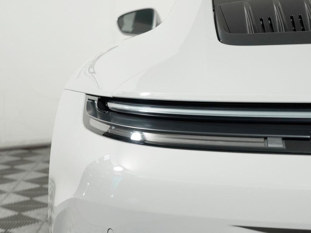 2026 Porsche 911 Carrera 4 GTS