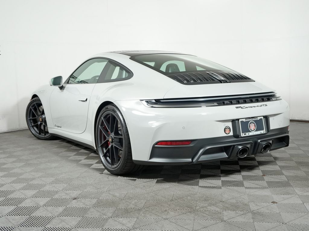 2026 Porsche 911 Carrera 4 GTS