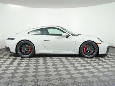 2026 Porsche 911 Carrera 4 GTS
