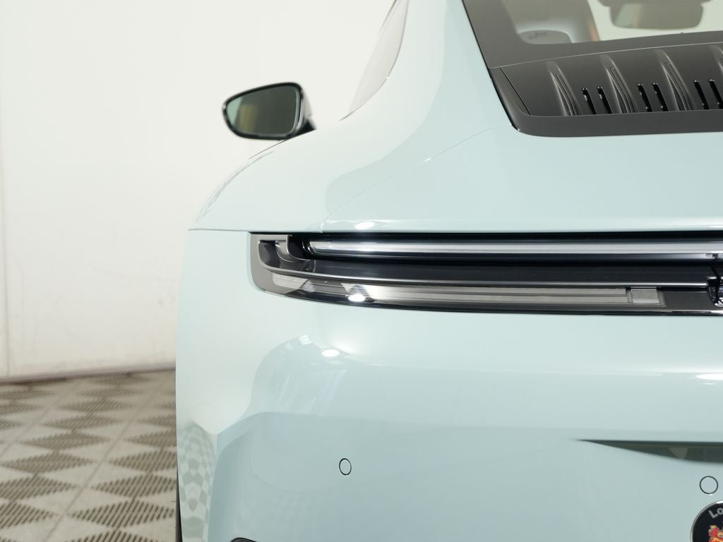 2026 Porsche 911 Carrera 4 GTS