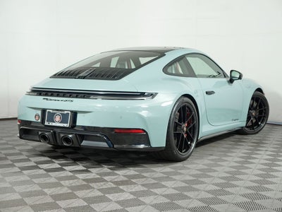 2026 Porsche 911 Carrera 4 GTS