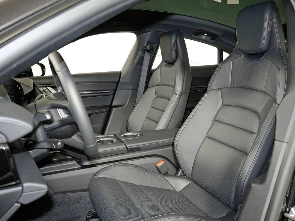 2026 Porsche Taycan 4S
