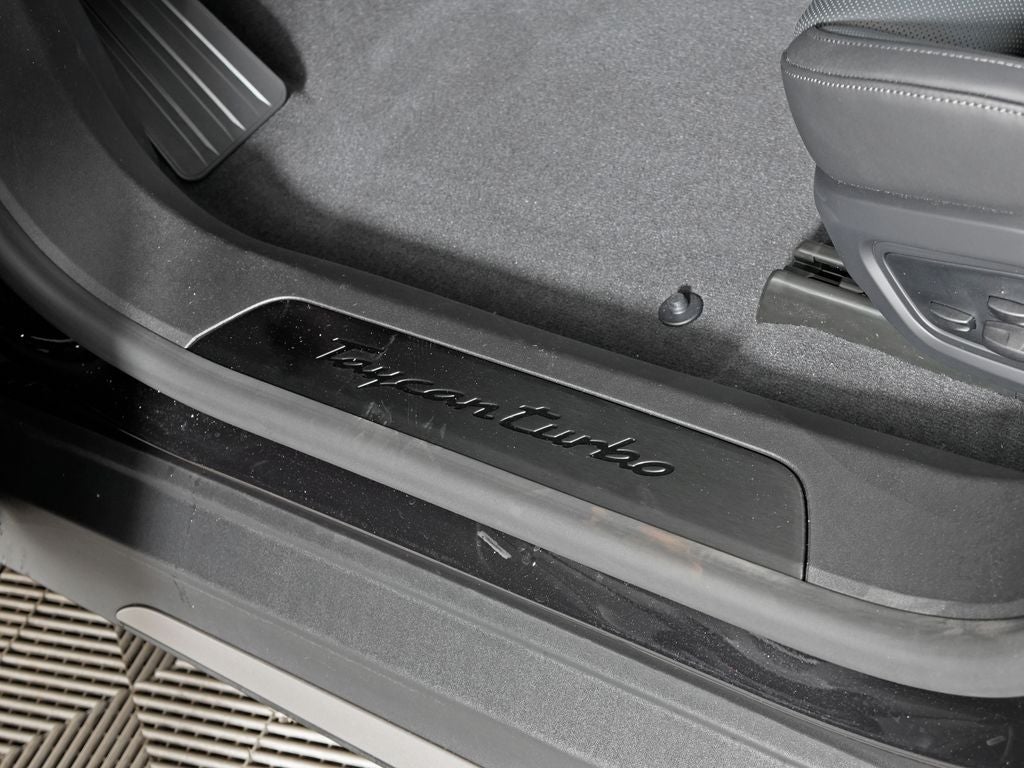 2026 Porsche Taycan Turbo