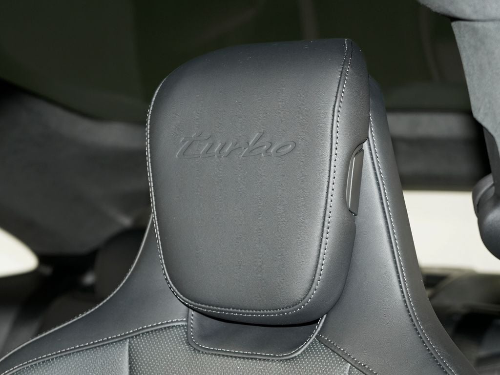 2026 Porsche Taycan Turbo