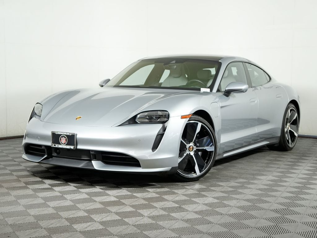 2020 Porsche Taycan Turbo's photo
