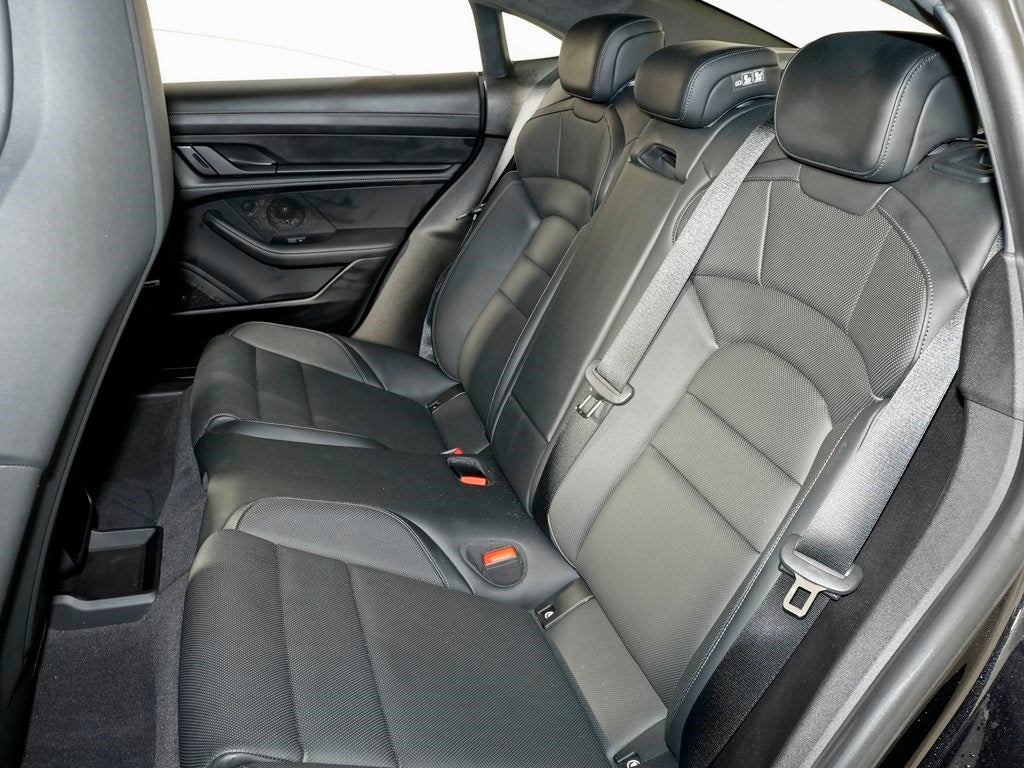 2024 Porsche Taycan GTS