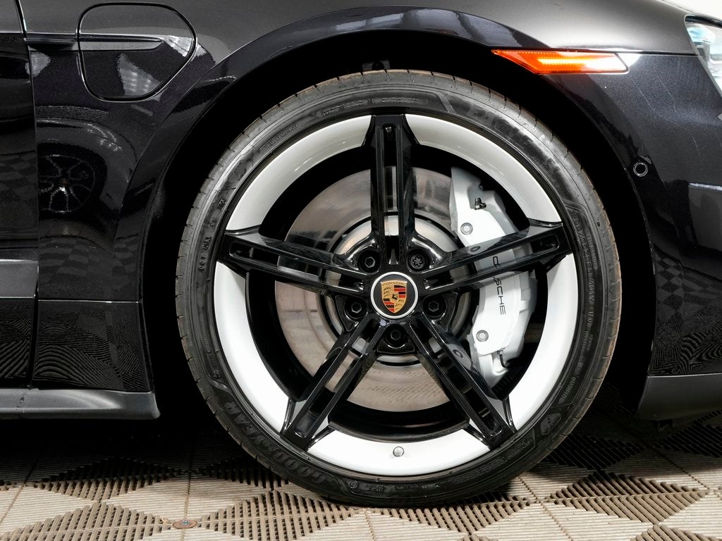 2024 Porsche Taycan GTS